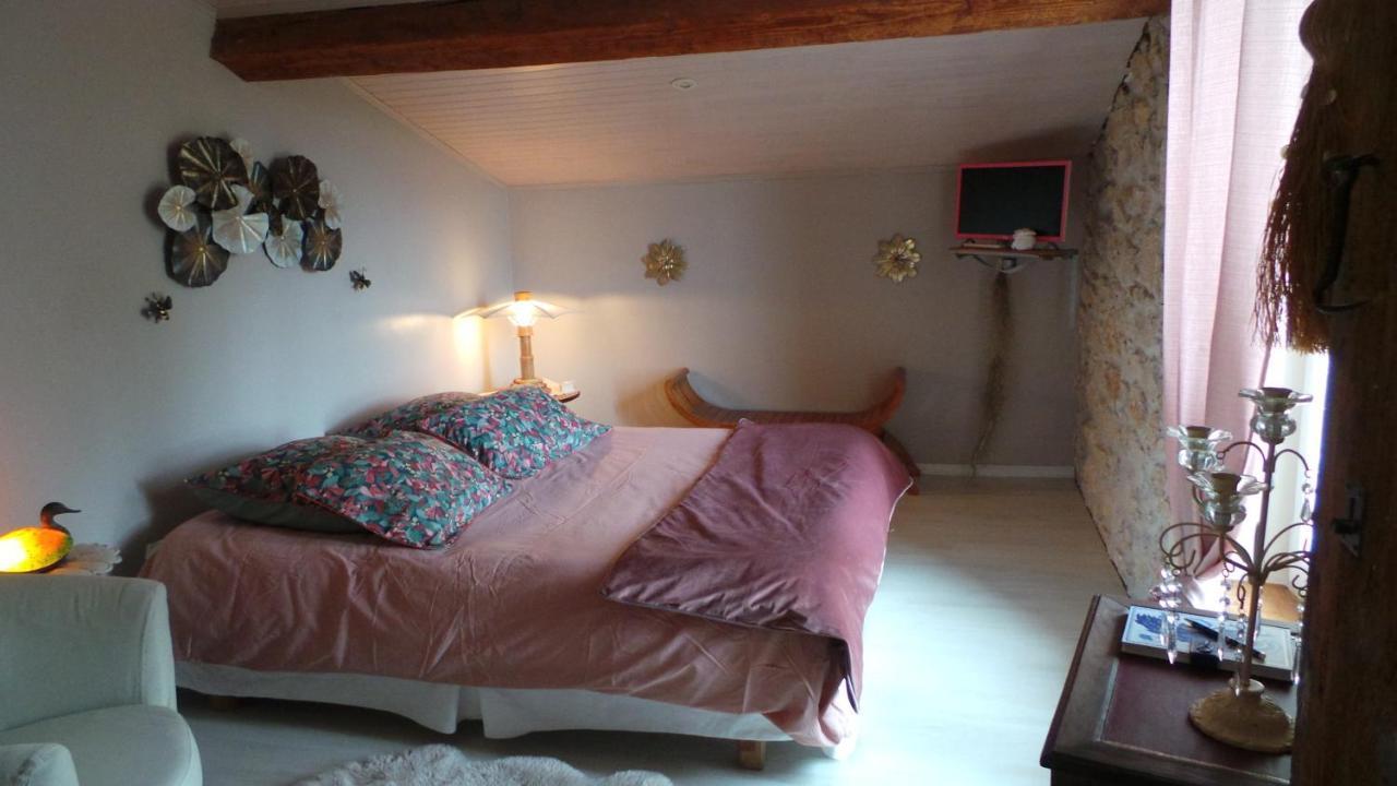 Chambre D'Hotes Le Paon Blanc Monprimblanc Exteriör bild