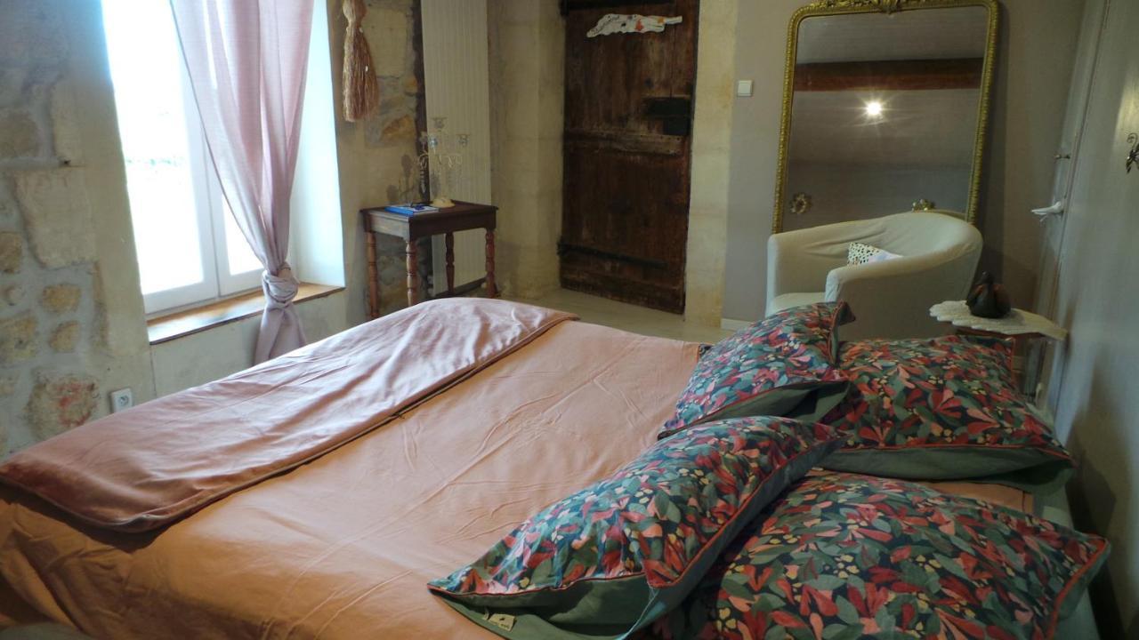 Chambre D'Hotes Le Paon Blanc Monprimblanc Exteriör bild